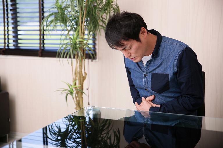 注意が必要な腹痛とは